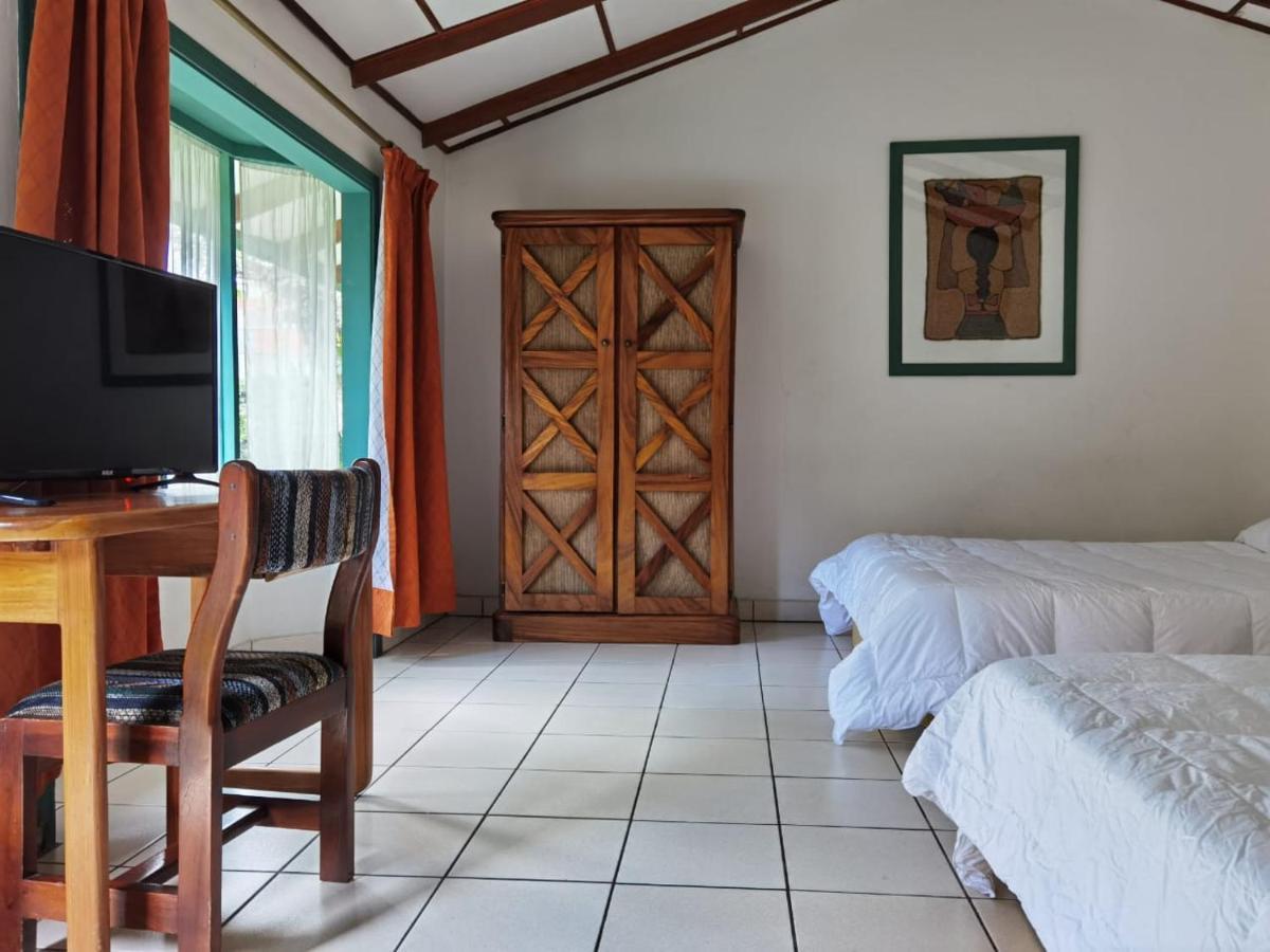 Hotel Bristol Aeropuerto Animas  外观 照片