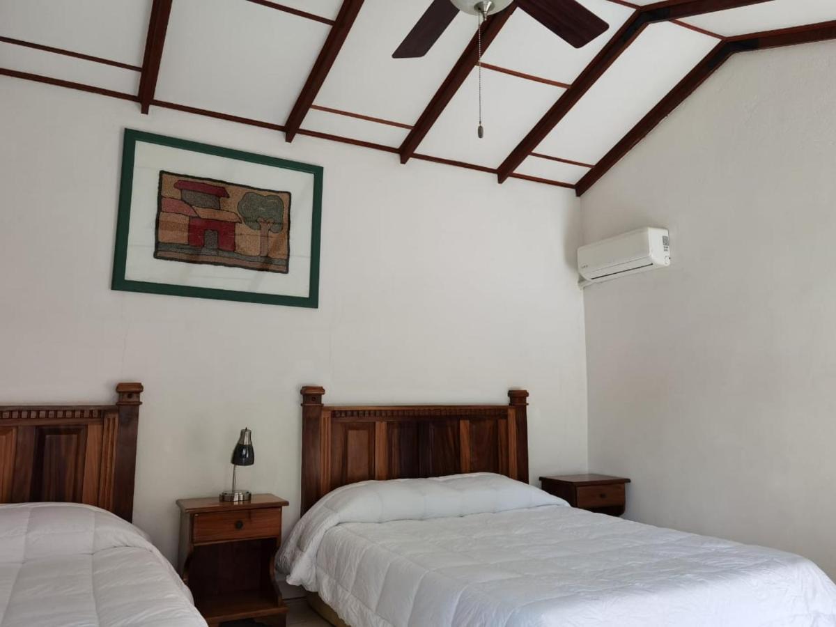 Hotel Bristol Aeropuerto Animas  外观 照片
