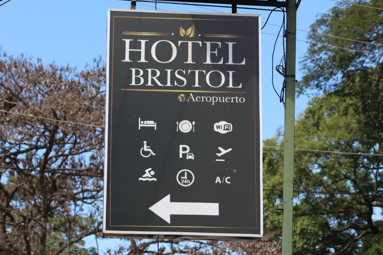 Hotel Bristol Aeropuerto Animas  外观 照片